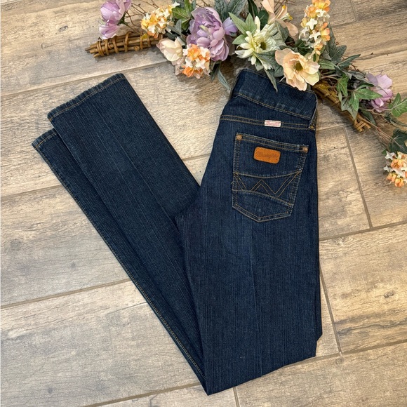 Vintage Wrangler premium patch pink label jeans - Picture 2 of 16